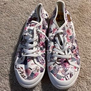 Blowfish Malibu slip on shoes